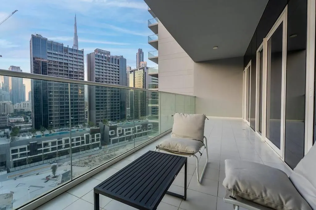 Apartamento First Class 2Br Luxury Urban Escape Dubái