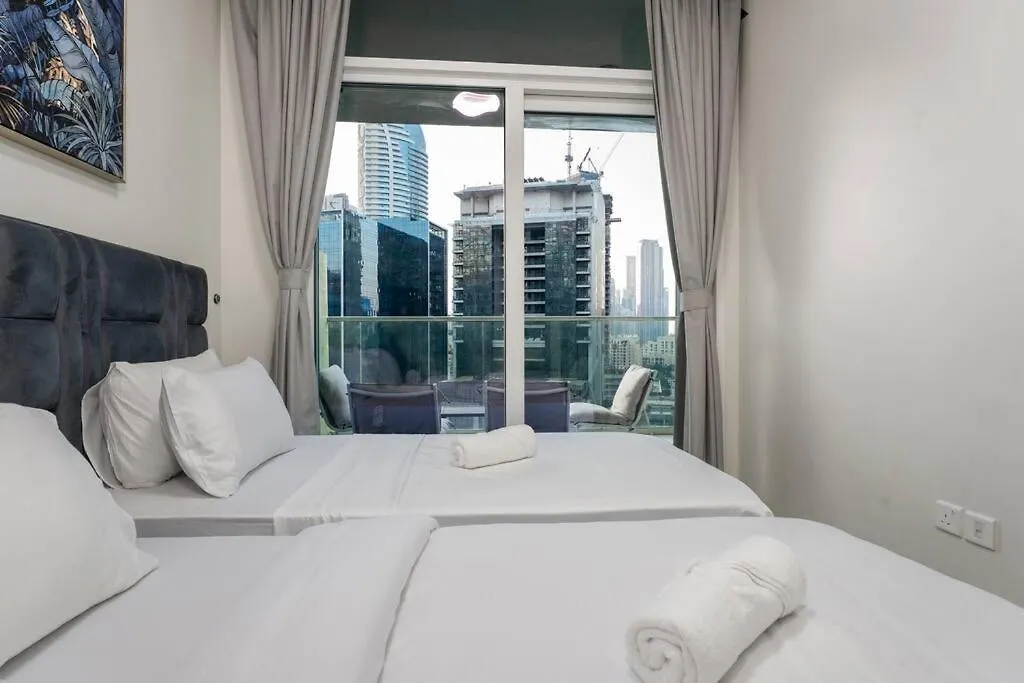 Apartamento First Class 2Br Luxury Urban Escape Dubái